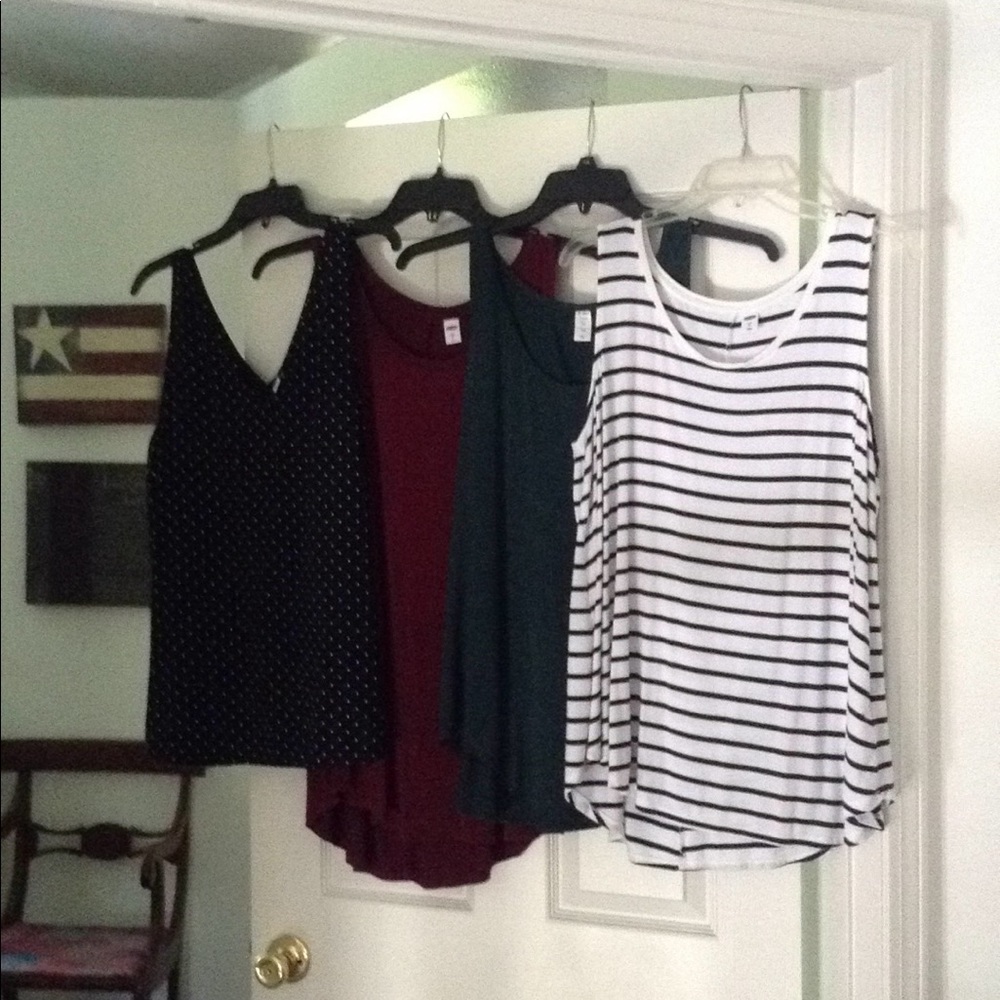 Lot of 4 Old Naxy xl tank tops